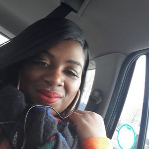 Meet your Posher, Daniela